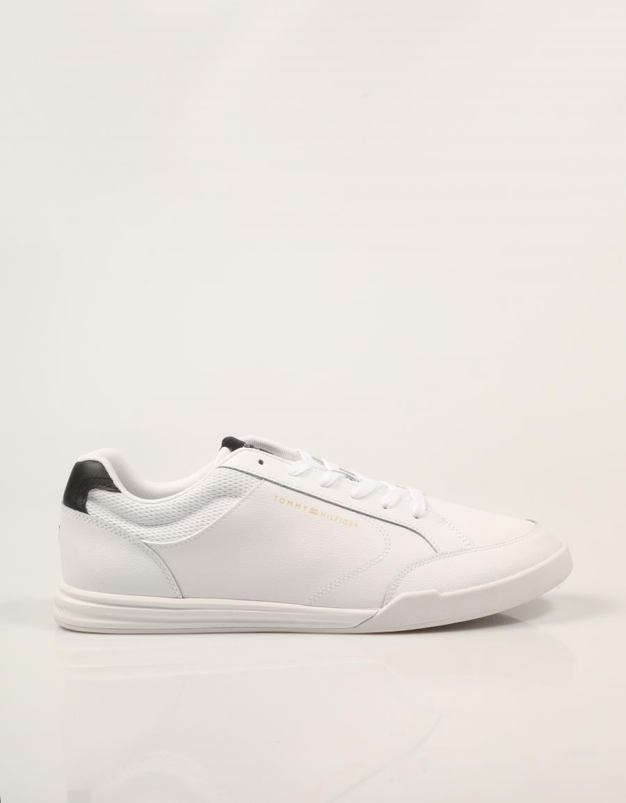ZAPATILLAS TOMMY HILFIGER LOW PROFILE WHITE/BLACK FM0FM06097 en color Blanco