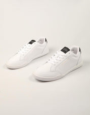 ZAPATILLAS TOMMY HILFIGER LOW PROFILE WHITE/BLACK FM0FM06097 en color Blanco