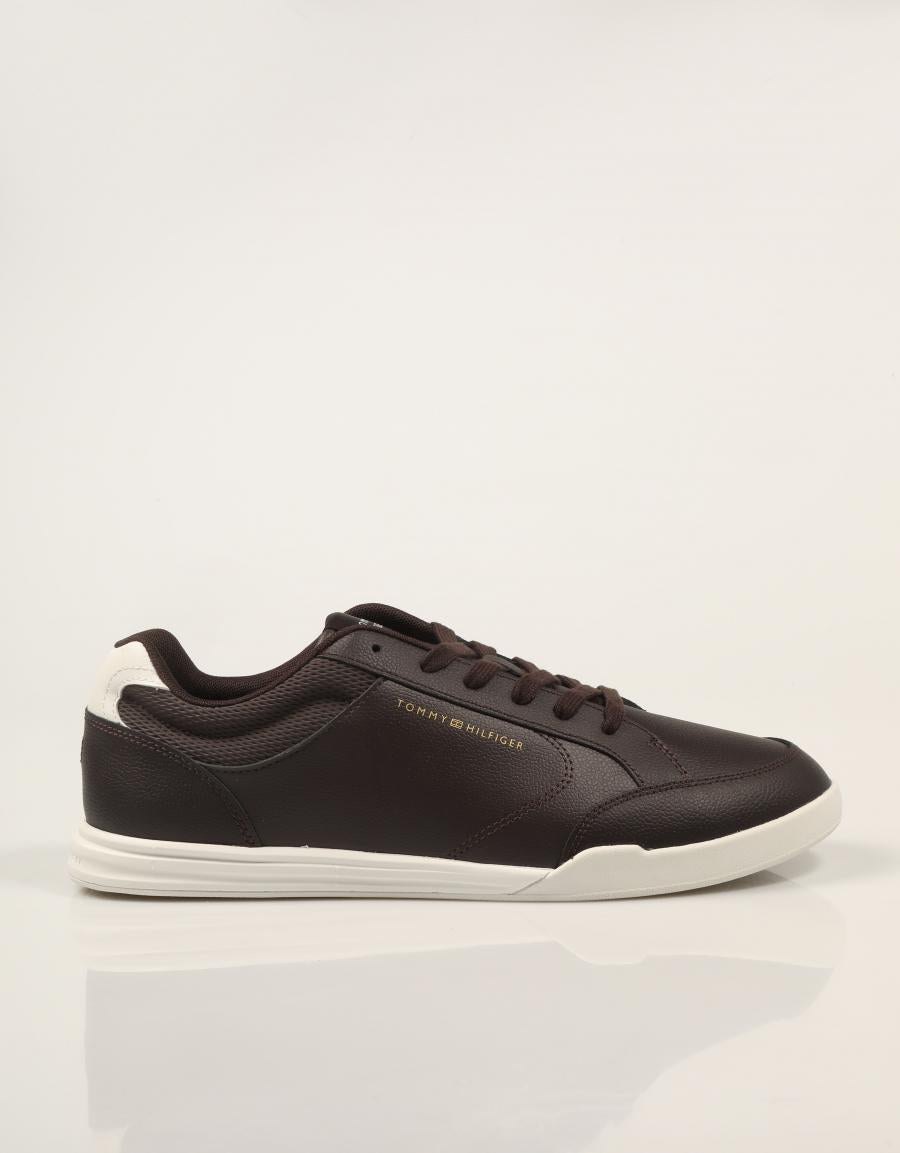 ZAPATILLAS TOMMY HILFIGER LOW PROFILE CHOCOLATE FM0FM06097 en color Marron