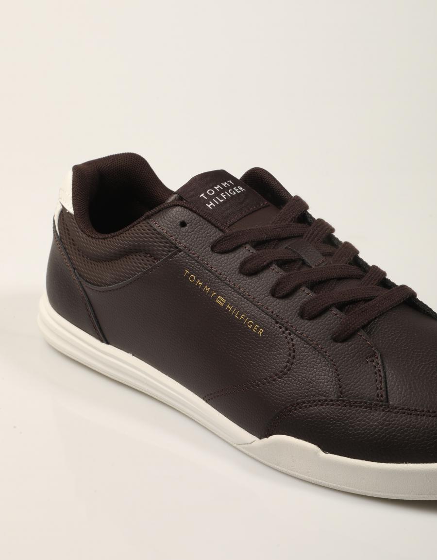 ZAPATILLAS TOMMY HILFIGER LOW PROFILE CHOCOLATE FM0FM06097 en color Marron