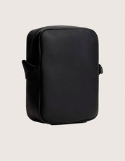 RIÑONERA TOMMY HILFIGER REPORTER BLACK AM0AM15026 en color Negro