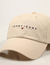 GORRA TOMMY HILFIGER LOGO CAP BEIGE AM0AM12958 en color Beige