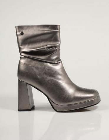 ANKLE BOOTS 23179
